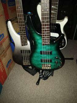 Anaconda Green Bass Hi End IBANEZ. NEW