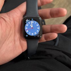 Apple Watch SE 
