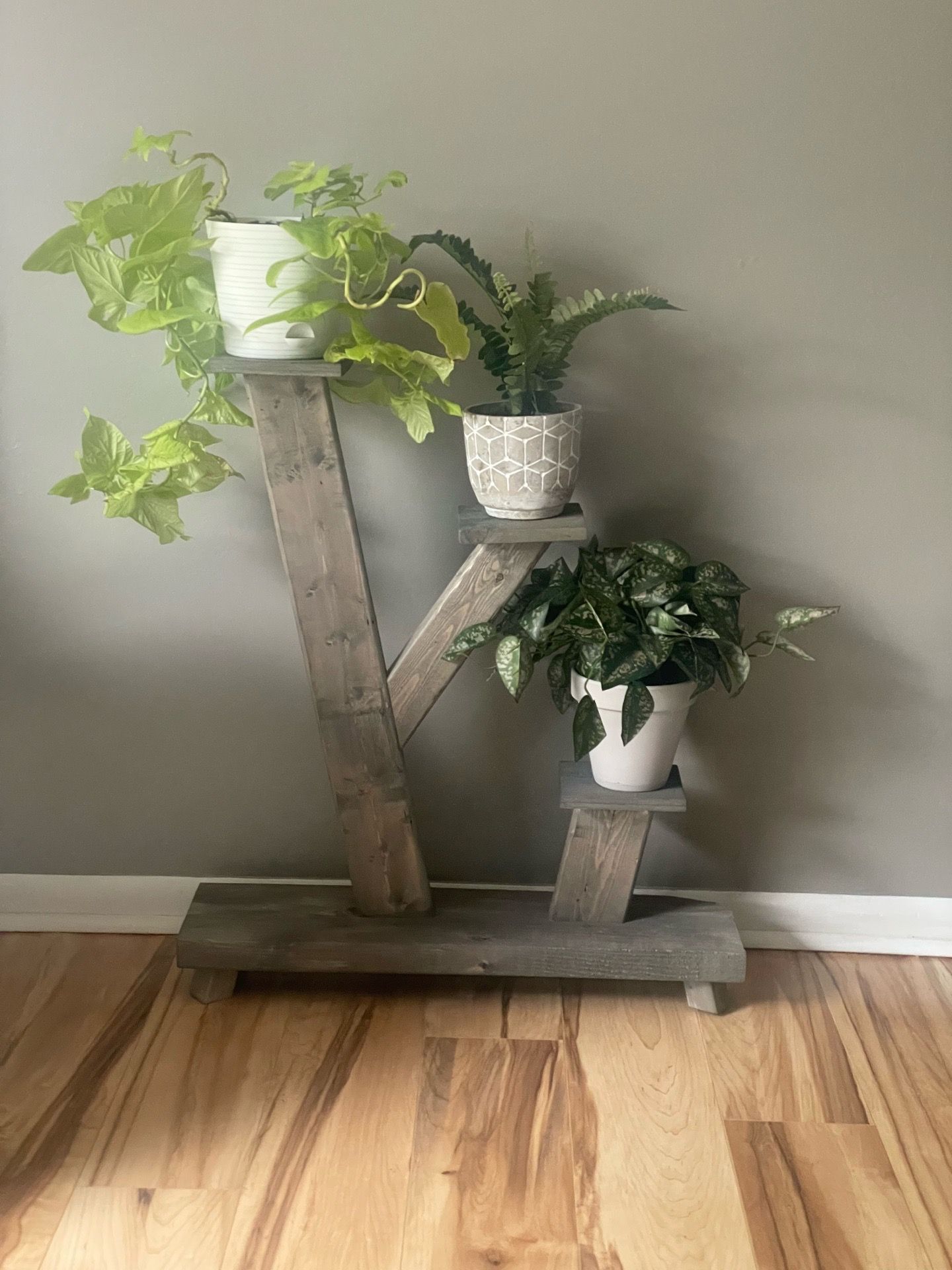 Plant stand