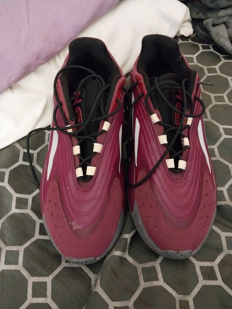 Men's Adidas Ozelia Victory Crimson Size 11 45 Dollars 