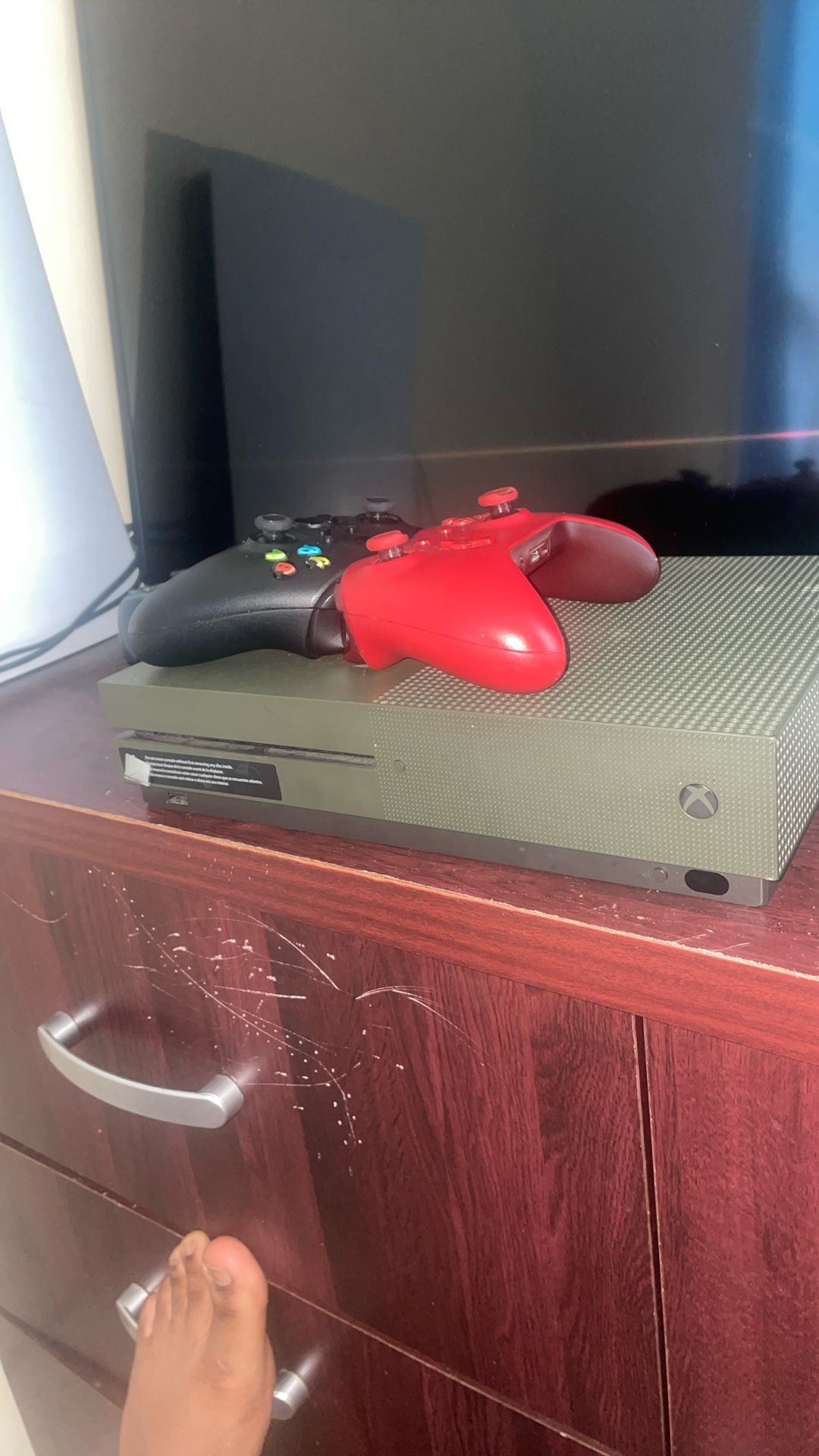 Xbox One S