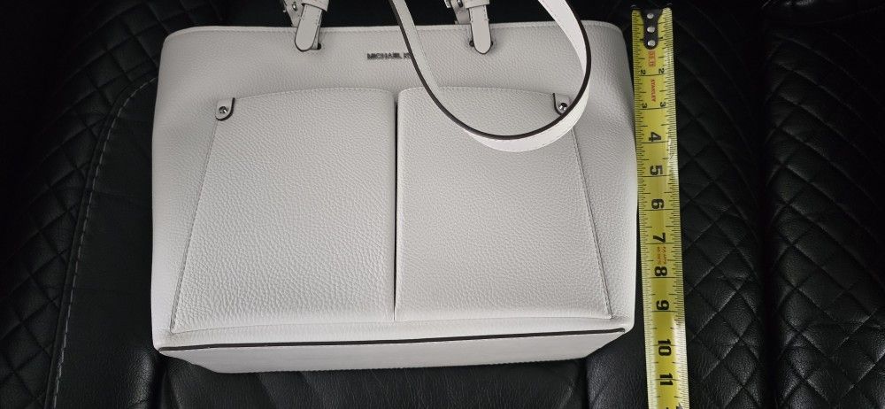 Michael Kors Women's Bag Like New Condition