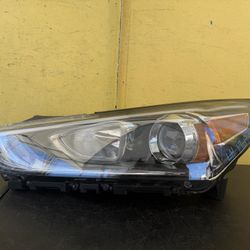 2017-2019 HYUNDAI IONIQ LH HEADLIGHT OEM