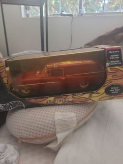 Hot Wheels Limited Edition '59 Chevy Panel Wagon Modified 1:18 BC8