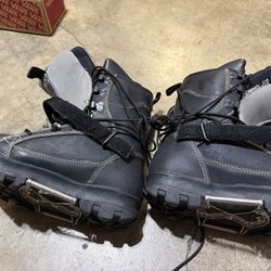 Boots With Clip On Bindings - Snowboard