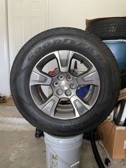 Set Of 4 New Colorado Rims with Tires