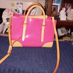Dooney & Bourke  Handbag