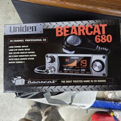 Uniden Bearcat 680