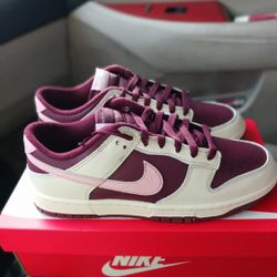Nike Dunk Low Retro PRM...(Valentines Day 2023)
