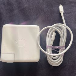 OEM Genuine Apple A1719 - 87 W. USB -C  Power AC Adapter Charger For MacBook Pro