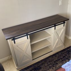 TV Stand / Cabinet 