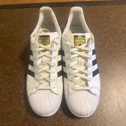 Adidas superstar Size 10.5 Like New