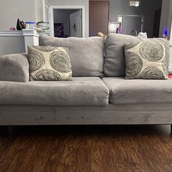 L-SHAPED COUCH
