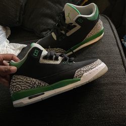 Jordan’s 3 Pine Green Size 6 worn once