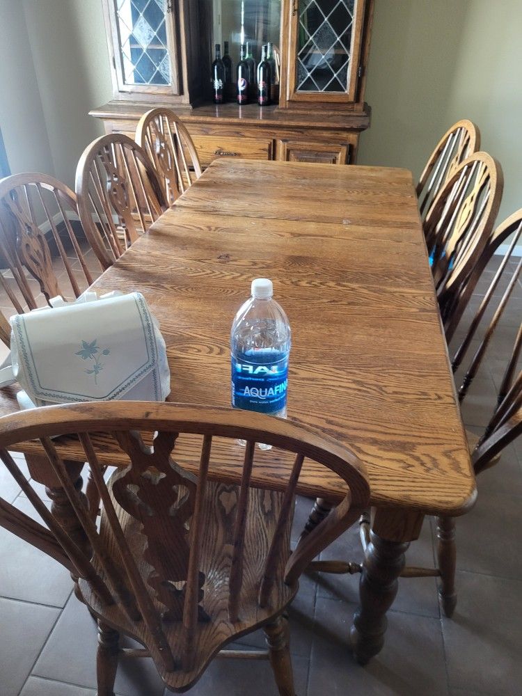 Soild Wood Kitchen Table And Cabinet