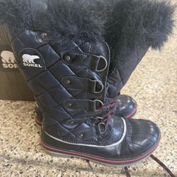 Women’s Sorel Snow Boot Size 7
