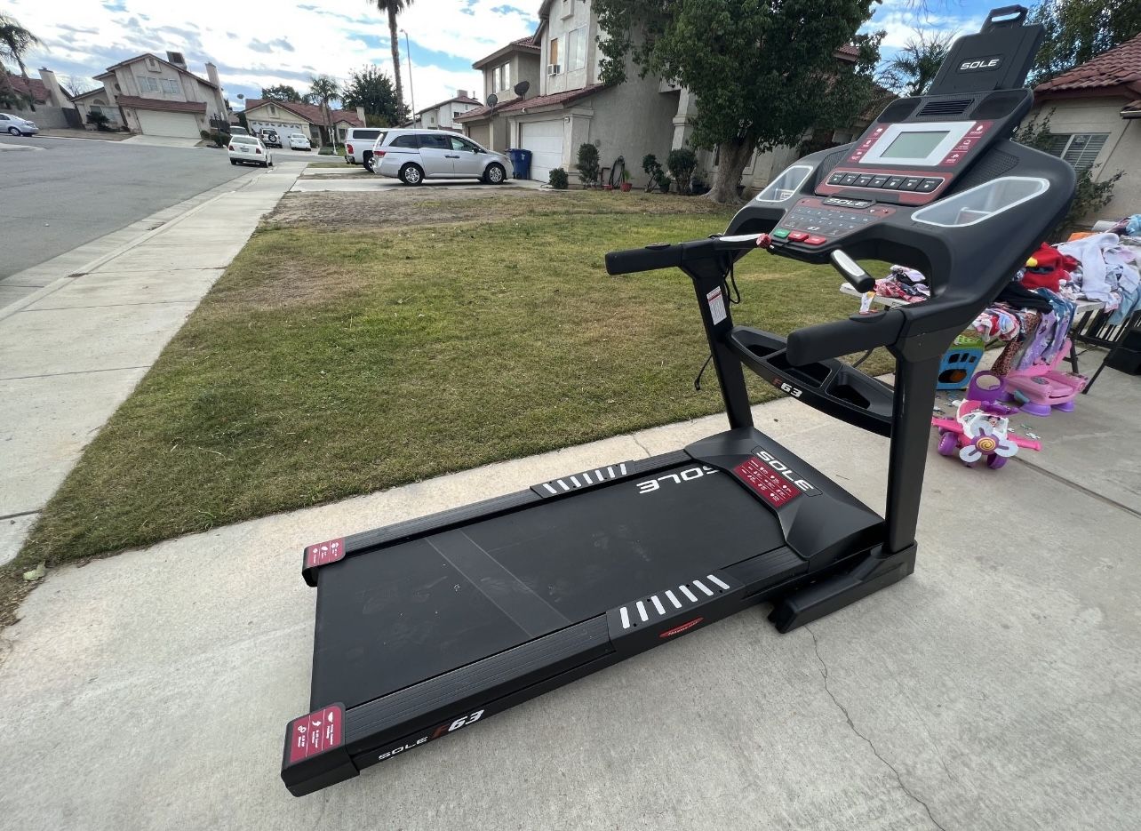 Sole Treadmill