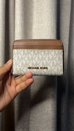 Michael kors mini woman’s wallet