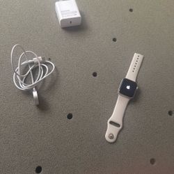 Apple Watch SE 