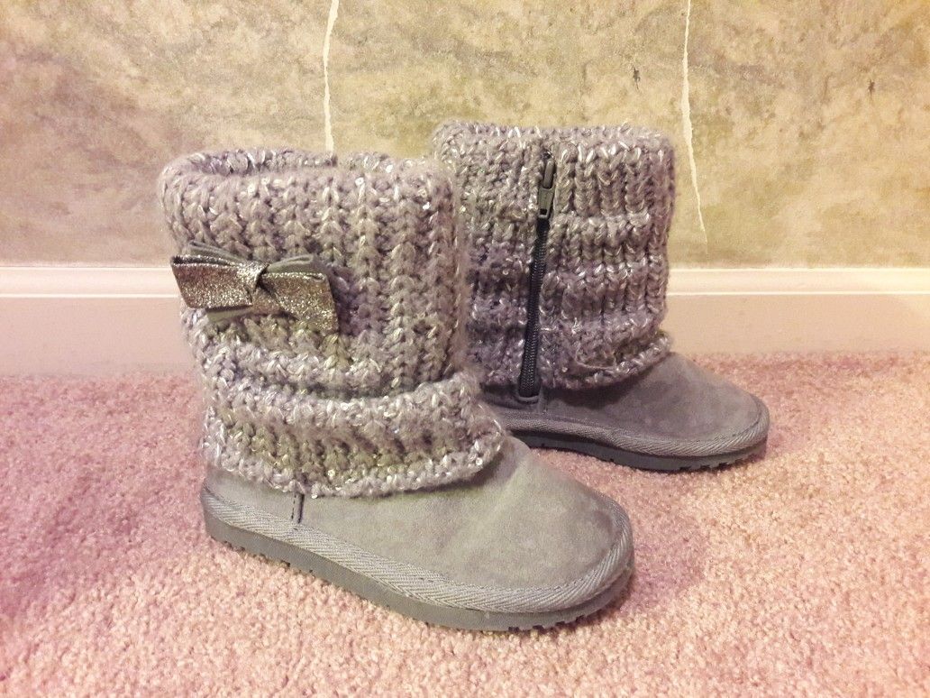Girls Winter Boots (size 10)