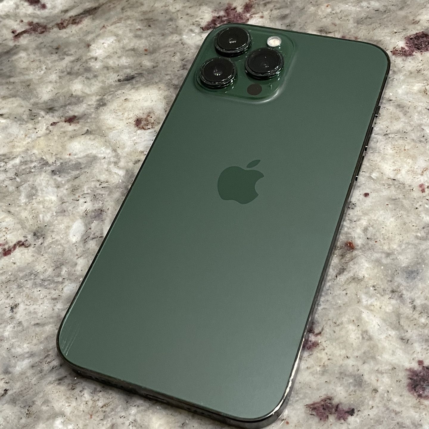 iPhone 13 Pro Max 1TB Factory Unlocked for Sale in Tracy, CA - OfferUp
