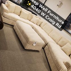 ✨️ Cuddler Sectional ✨️ Furniture Queen Bedrooms, Dining Avail 