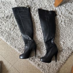 Women’s Leather Boots 