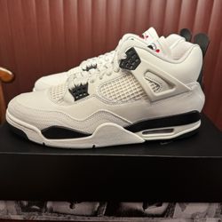 Jordan 4 Retro