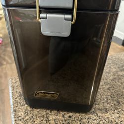 Coleman 1900 Collection 11qt Steel Belted Hard-Sided Cooler - Gold/Black