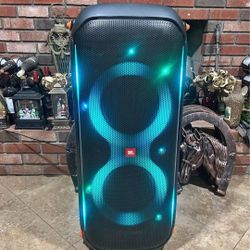 JBL PartyBox 710 Bluetooth Speaker 