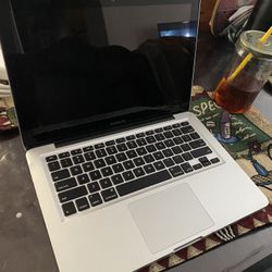 MACBOOK 13 Inch MID 2012 i5