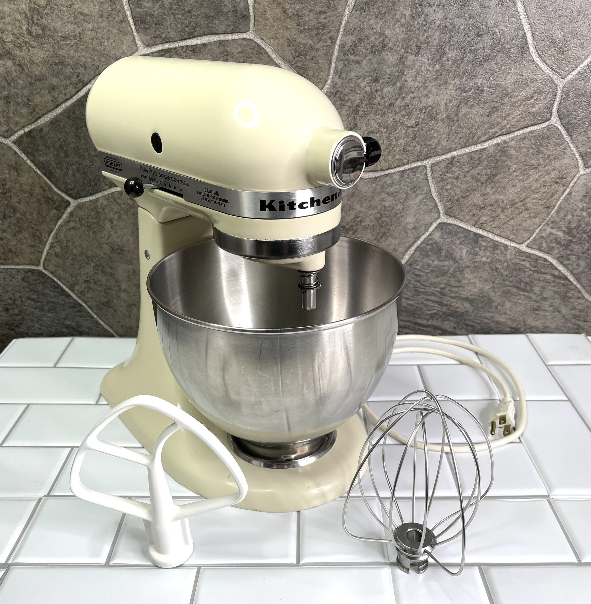 VINTAGE K45SS Tilt Head Stand Mixer Bowls Attachments Cream color for ...