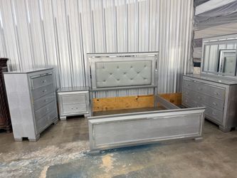 Silver Glam Bedroom Set with Bed Frame