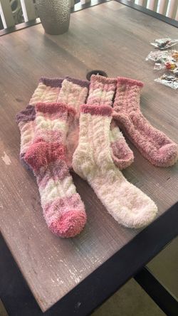 6 Fuzzy   Socks  