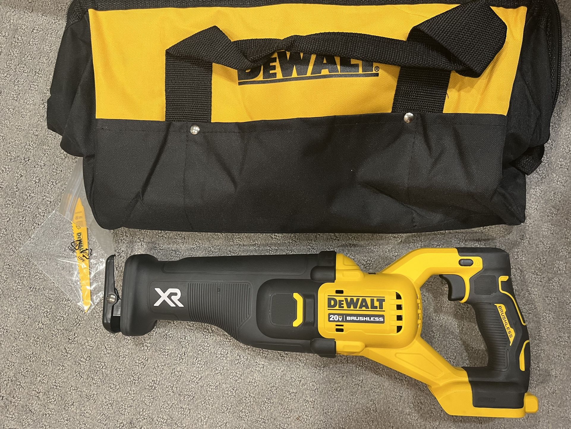 Dewalt 20V XR Brushless PowerDetect Reciprocating Saw