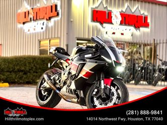 2024 YAMAHA YZF-R1