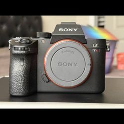 Sony A7R3