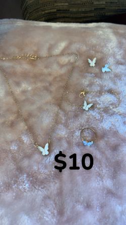 White butterfly set