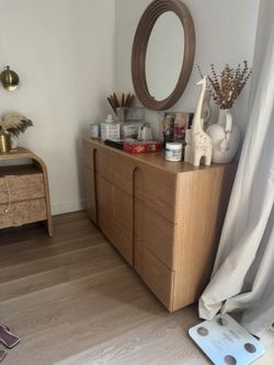 Dresser For Sale In Great Condition