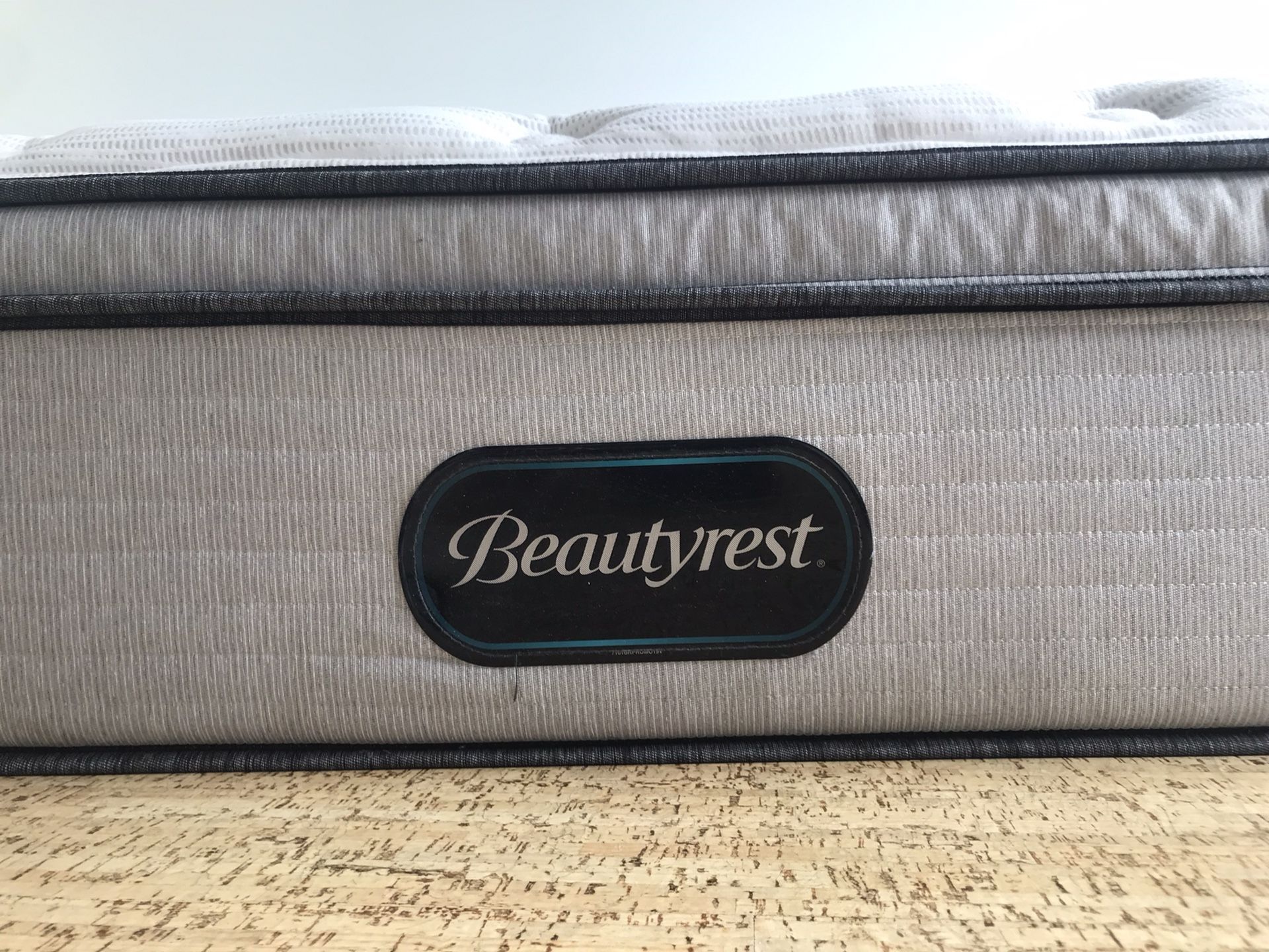 Beautyrest Queen Mattress & Frame (Light Use and Great Condition)