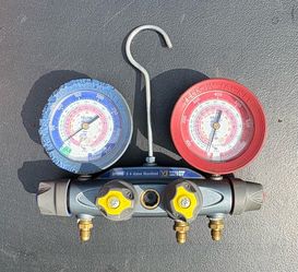 Brute II 4 Valve Manifold (Yellow Jacket ) for A/C Charging