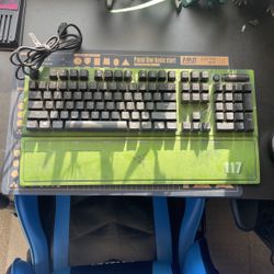 Raze Halo Blackwidow V3 Keyboard And Mouse 