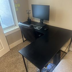 L Shaped desk And Chair (Great condition)