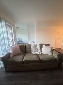 Free couch!!