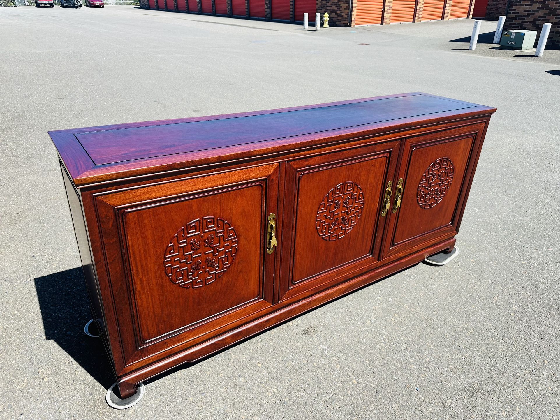 Beautiful Vintage Chinese Solid Rosewood Sideboard Credenza Cabinet W/ Drawers
