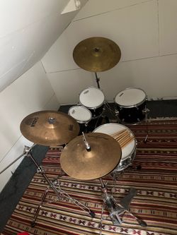 Mapex Venus 5-Piece Drum Kit with Cymbals – Complete Setup