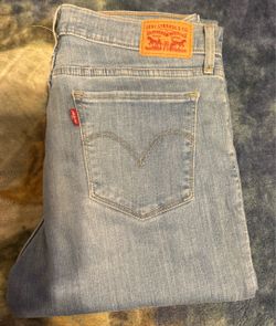 Levi's Light Wash Denim Jeans
