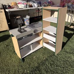 Melissa & Doug, Fresh Mart Pretend Grocery Store, Kids Cash Register with Scanner, Shelves, & Conveyor Belt 