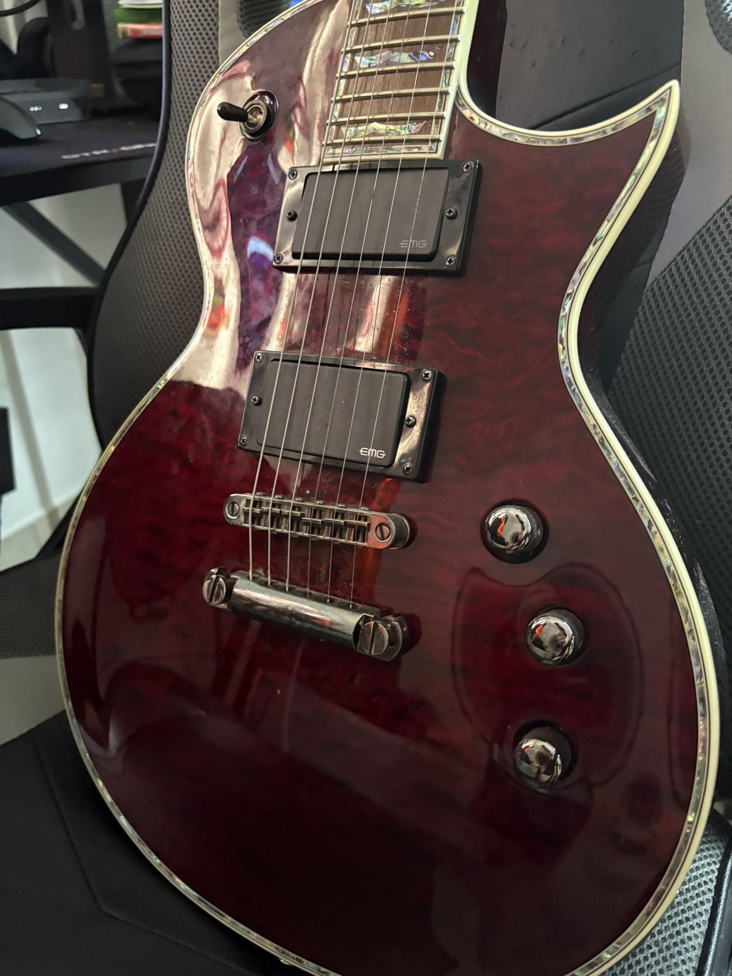 EC-1000 LTD DELUXE ELECTRIC GUITAR