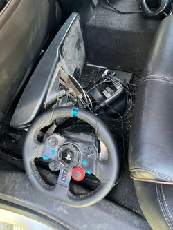 Logitech race wheel and stand